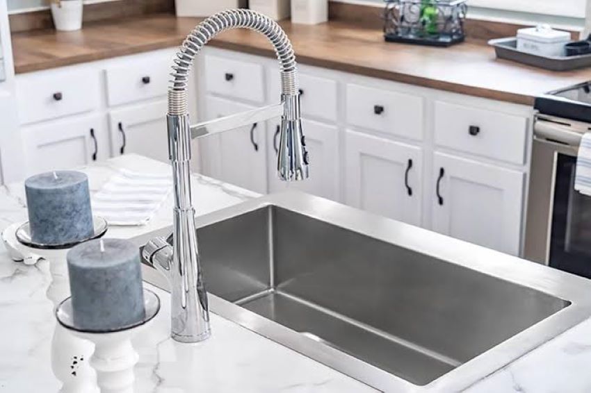 Long-lasting kitchen faucet for everyday use in Pennsylvania (PA)